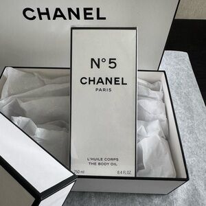 CHANEL N°5 The Body Oil - White